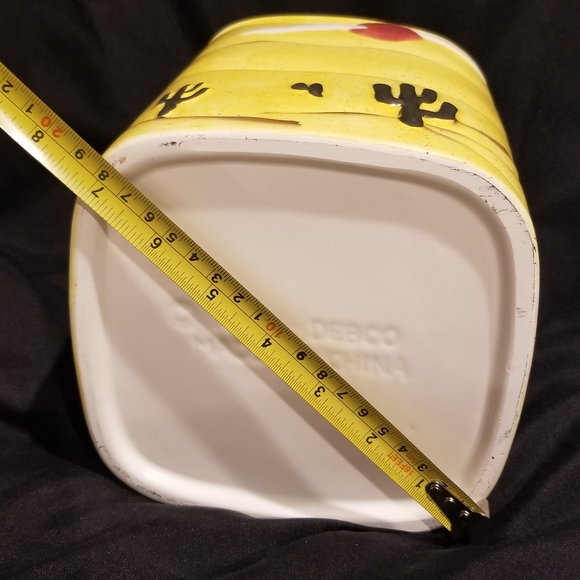 Ceramic Container - Picture 9 of 11